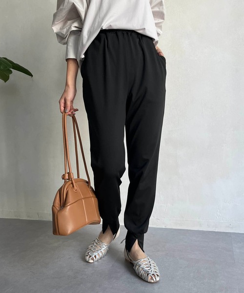 CAPRICIEUX LE'MAGE（カプリシューレマージュ）の「スリットジャージージョガーパンツ（その他パンツ・レディース・ライトグレー/ブラック/モカ・FREE）」の13枚目の写真