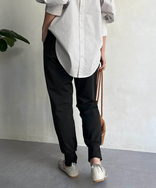 CAPRICIEUX LE'MAGE（カプリシューレマージュ）の「スリットジャージージョガーパンツ（その他パンツ・レディース・ライトグレー/ブラック/モカ・FREE）」の15枚目の写真