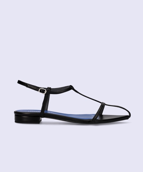 MAMIAN（マミアン）の「ポインテッドトゥ Tストラップ フラットサンダル（サンダル・レディース・ライム/アイボリー/ブラック/シルバー・LL/L/S/M）」の12枚目の写真