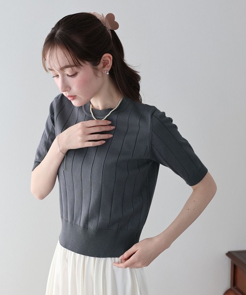 BLUEEAST(ブルーイースト)の「《バイカラー追加/お気に入り1万人突破!/新色追加》5分袖サマーワイドリブニットトップス(ニット/セーター・レディース・ブラック/パープル/オフホワイト/イエロー/グリーン/ブルーグレー/ベージュ/オレンジ/レッド/ブラウン/ネイビー/ピンク/ミント/サックスブルー/チャコールグレー/アイボリー系/ネイビー系・MEDIUM)」の3枚目の写真