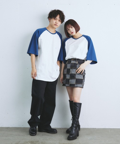 INTER FACTORY(インターファクトリー)の「加藤乃愛 - ラグラン配色Tシャツ made in INTER FACTORY(Tシャツ/カットソー・レディース・ホワイト/チャコールグレー/ベージュ・MEDIUM/LARGE)」の20枚目の写真