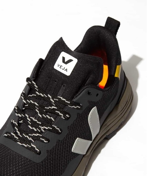 VEJA（ヴェジャ）の「VEJA DEKKAN（スニーカー・レディース・ホワイト/ブラック・41/42/39/38/37/43）」の9枚目の写真