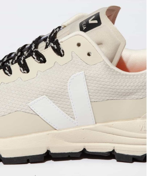 VEJA（ヴェジャ）の「VEJA DEKKAN（スニーカー・レディース・ホワイト/ブラック・41/42/39/38/37/43）」の12枚目の写真