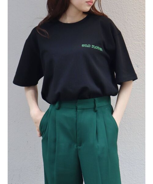 EVRIS（エヴリス）の「WILD FLOWER BIG Tシャツ（Tシャツ/カットソー・レディース・ホワイト/ブラック・FREE）」の6枚目の写真