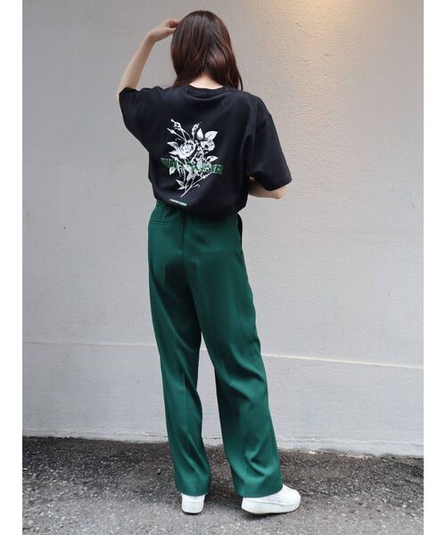 EVRIS（エヴリス）の「WILD FLOWER BIG Tシャツ（Tシャツ/カットソー・レディース・ホワイト/ブラック・FREE）」の14枚目の写真
