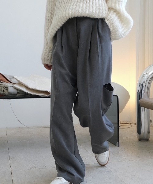 MANGROVE（マングローブ）の「サイドカットアウトワイドレッグパンツ（スラックス・レディース・ブラック/グレー・LARGE/MEDIUM）」の16枚目の写真