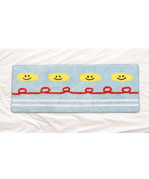 Brunch Brother(ブランチブラザー)の「Romane corp./Smile L/Felt Mat/韓国雑貨/ブランチブラザー(ラグ/マット・レディース・ライトブルー・0)」の3枚目の写真