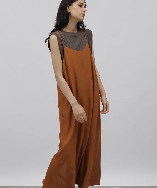 LAKOLE（ラコレ）の「クレープキャミワンピース[セットアップ対応] / 353988（ワンピース・レディース・サンドグレー/スモーク/ライトブラウン・SMALL/MEDIUM）」の6枚目の写真