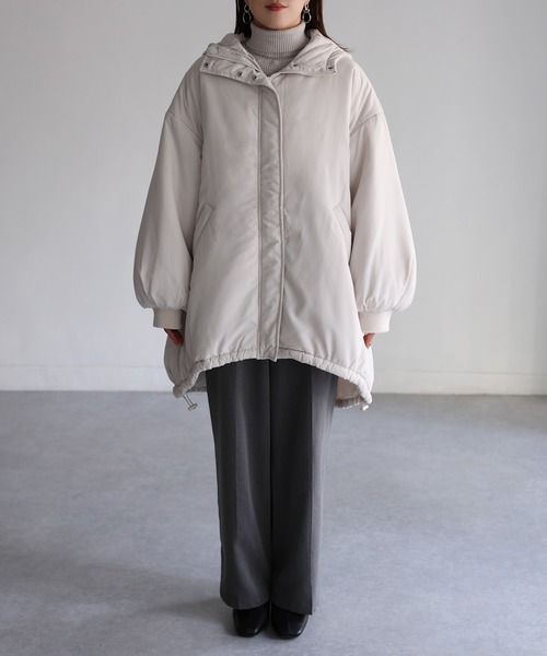 Riberry（リベリー）の「中綿モンスターパーカー（ダウンジャケット/コート・レディース・ブラック/オフホワイト/カーキ・MEDIUM/LARGE）」の4枚目の写真