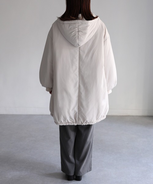 Riberry（リベリー）の「中綿モンスターパーカー（ダウンジャケット/コート・レディース・ブラック/オフホワイト/カーキ・MEDIUM/LARGE）」の5枚目の写真