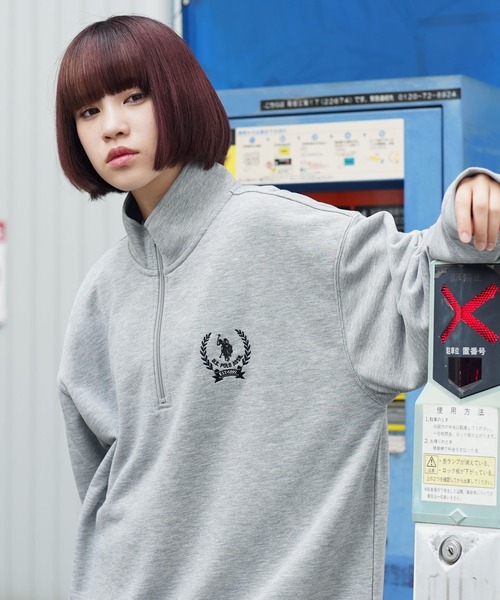 U.S. POLO ASSN.(ユーエスポロアッスン)の「U.S. POLO ASSN. / ユーエスポロアッスン 別注 コラボ オーバーサイズ ハーフジップ 裏毛 スウェット トレーナー(スウェット・メンズ・ブルー系その他/ホワイト系その他2/ブラック系その他2/グレー系その他2/グレー系その他3/グレー系その他4/グリーン系その他2/ブルー系その他2/ホワイト系その他/ブラック系その他/グレー系その他/グリーン系その他・MEDIUM/LARGE/X-LARGE)」の6枚目の写真