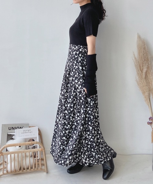 AS KNOW AS plus（アズノゥアズプラス）の「♪アームウォーマー 付きニット（ニット/セーター・レディース・ブラック/ベージュ/ブルー・FREE）」の7枚目の写真