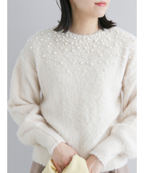 Te chichi CLASSIC(テチチクラシック)の「装飾パール起毛ニット(ニット/セーター・レディース・チャコール/オフホワイト・フリ-)」の2枚目の写真