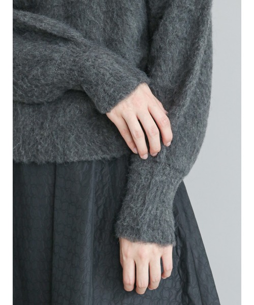 Te chichi CLASSIC(テチチクラシック)の「装飾パール起毛ニット(ニット/セーター・レディース・チャコール/オフホワイト・フリ-)」の12枚目の写真