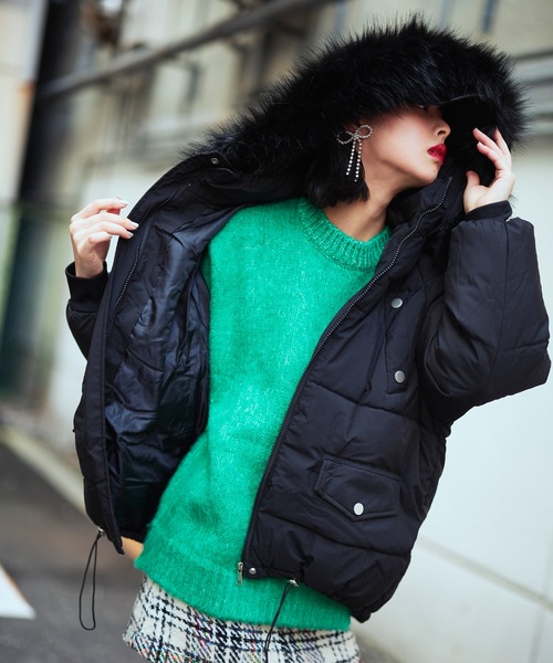 黒 ダウンジャケット ファー付きナルシス購入