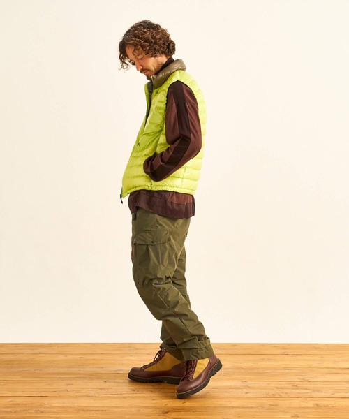 NANGA(ナンガ)の「ULTILIGHT DOWN VEST PACKABLE(MEN)(ダウンベスト・メンズ・ネイビー/ブラック/イエロー系その他/ライム・S/M/L/XL/XXL)」の13枚目の写真