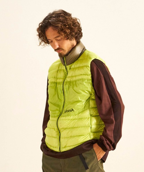 NANGA(ナンガ)の「ULTILIGHT DOWN VEST PACKABLE(MEN)(ダウンベスト・メンズ・ネイビー/ブラック/イエロー系その他/ライム・S/M/L/XL/XXL)」の20枚目の写真