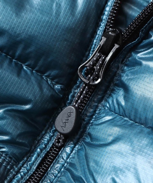 NANGA(ナンガ)の「ULTILIGHT DOWN VEST PACKABLE(MEN)(ダウンベスト・メンズ・ネイビー/ブラック/イエロー系その他/ライム・S/M/L/XL/XXL)」の6枚目の写真