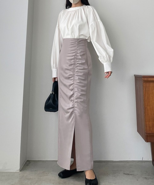 Louere（ルエレ）の「ギャザースリットスカート（スカート・レディース・ライトベージュ/グレイッシュベージュ/ブラック・SMALL/MEDIUM/LARGE/X-LARGE）」の13枚目の写真