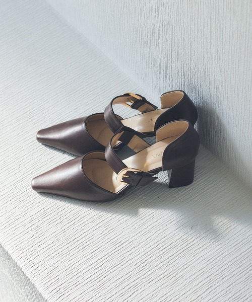 Andemiu(アンデミュウ)の「バックルツキパンプス184787(パンプス・レディース・ブラウン/アイボリー/ブラック・MEDIUM/LARGE)」の3枚目の写真