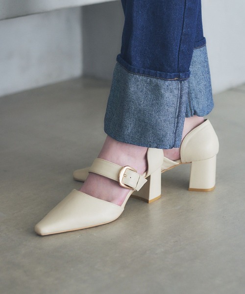 Andemiu(アンデミュウ)の「バックルツキパンプス184787(パンプス・レディース・ブラウン/アイボリー/ブラック・MEDIUM/LARGE)」の2枚目の写真