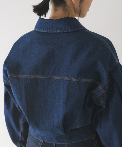 idem（イデム）の「tuck sleeve denim jacket/ショート丈デニムジャケット（デニムジャケット・レディース・ネイビー・FREE）」の7枚目の写真