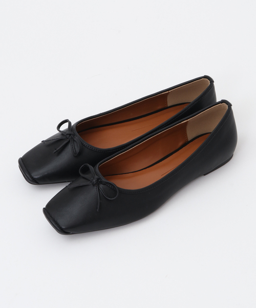 Tiara（ティアラ）の「スクエアトゥバレーシューズ（バレエシューズ・レディース・ホワイト×ブラック/ブラック・L/M/S）」の3枚目の写真