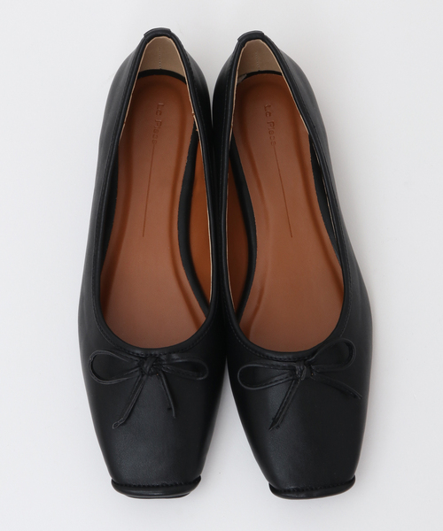 Tiara（ティアラ）の「スクエアトゥバレーシューズ（バレエシューズ・レディース・ホワイト×ブラック/ブラック・L/M/S）」の5枚目の写真