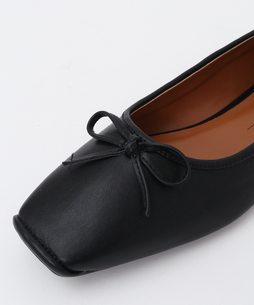 Tiara（ティアラ）の「スクエアトゥバレーシューズ（バレエシューズ・レディース・ホワイト×ブラック/ブラック・L/M/S）」の10枚目の写真