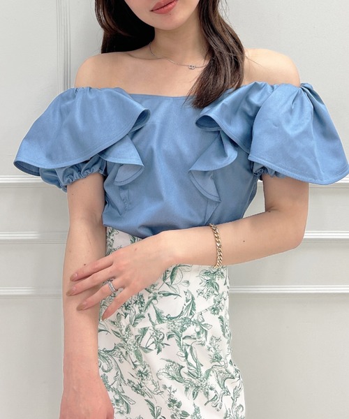 EIMY ISTOIRE(エイミーイストワール)の「シャンブレーラッフルフリルブラウス(シャツ/ブラウス・レディース・ホワイト/サックスブルー/ブラック・FREE)」の4枚目の写真