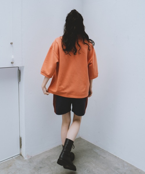 INTER FACTORY（インターファクトリー）の「清水こづえ‐刺繍入りポロシャツ　made in INTER FACTORY（ポロシャツ・レディース・チャコールグレー/オレンジ/ミント・LARGE/MEDIUM）」の7枚目の写真