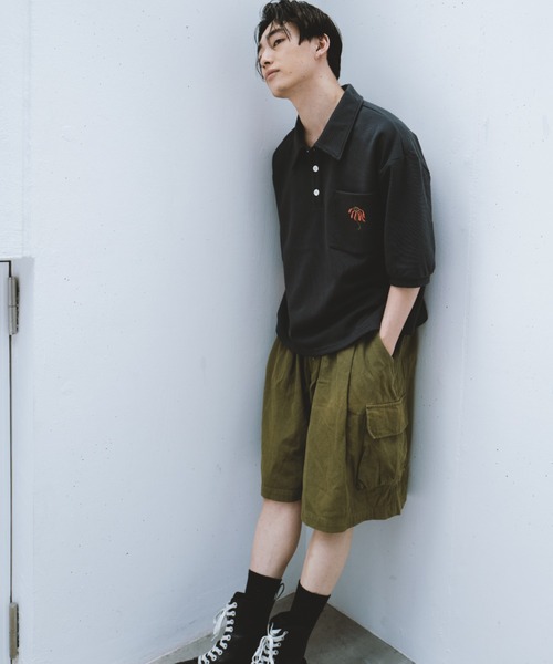 INTER FACTORY（インターファクトリー）の「清水こづえ‐刺繍入りポロシャツ　made in INTER FACTORY（ポロシャツ・レディース・チャコールグレー/オレンジ/ミント・LARGE/MEDIUM）」の10枚目の写真