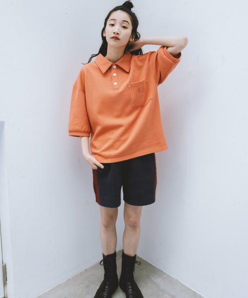 INTER FACTORY（インターファクトリー）の「清水こづえ‐刺繍入りポロシャツ　made in INTER FACTORY（ポロシャツ・レディース・チャコールグレー/オレンジ/ミント・LARGE/MEDIUM）」の6枚目の写真