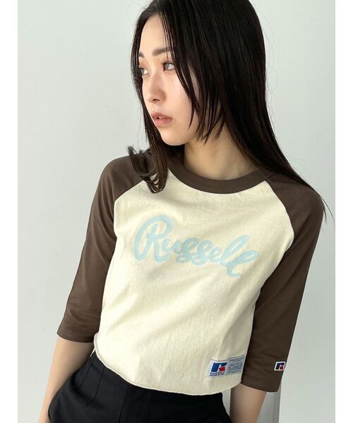 Russell Athletic(ラッセルアスレティック)の「【RUSSELL ATHLETIC×EMODA】ラグランショートフィットTシャツ(Tシャツ/カットソー・レディース・ブラウン/ネイビー/ブラック・FREE)」の1枚目の写真