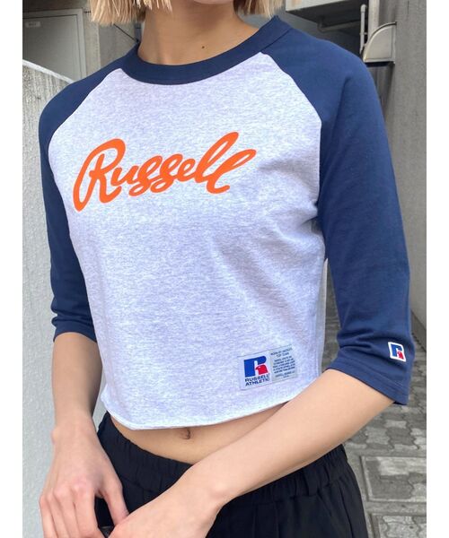 Russell Athletic(ラッセルアスレティック)の「【RUSSELL ATHLETIC×EMODA】ラグランショートフィットTシャツ(Tシャツ/カットソー・レディース・ブラウン/ネイビー/ブラック・FREE)」の18枚目の写真