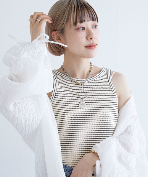 w closet(ダブルクローゼット)の「【カップ付き】アメリカンスリーブタンクトップ(タンクトップ・レディース・オフホワイト/ブラック/ホワイト×ブラック/サックスブルー・FREE)」の18枚目の写真