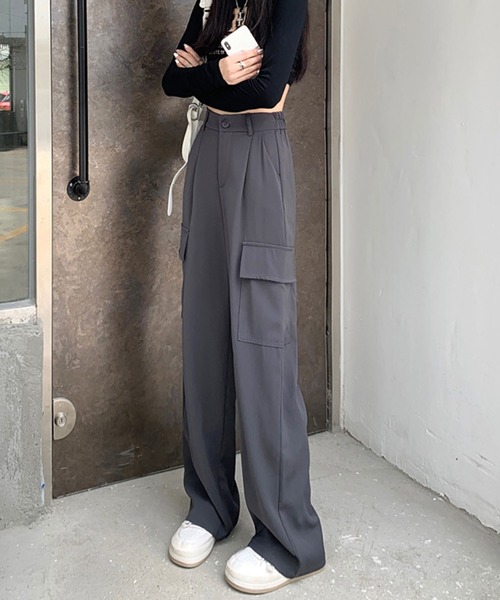 ANOTHER S(アナザーエス)の「サイドポケット付きカジュアルカーゴパンツ(カーゴパンツ・レディース・カーキ/ブラック/グレー・M/S)」の4枚目の写真