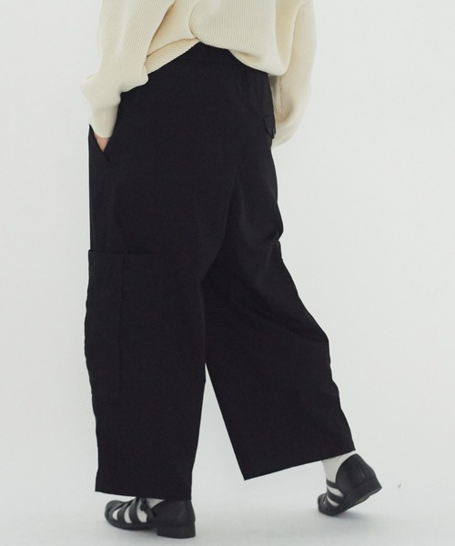 yuni（ユニ ）の「強撚ラチネ カーゴパンツ（カーゴパンツ）」 - WEAR