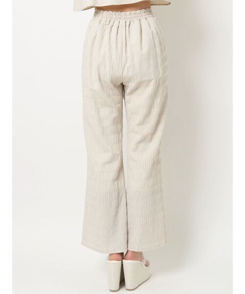 RESEXXY（リゼクシー）の「シャーリングパンツ【セットアップ着用可能】（その他パンツ・レディース・ホワイト/ブラック/ベージュ・FREE）」の18枚目の写真