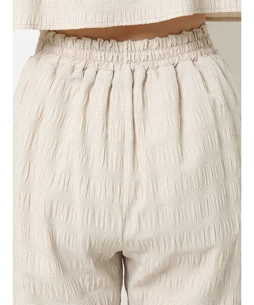 RESEXXY（リゼクシー）の「シャーリングパンツ【セットアップ着用可能】（その他パンツ・レディース・ホワイト/ブラック/ベージュ・FREE）」の20枚目の写真