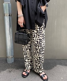 CHIGNON | (CHIGNON)アート柄パンツ(その他パンツ)