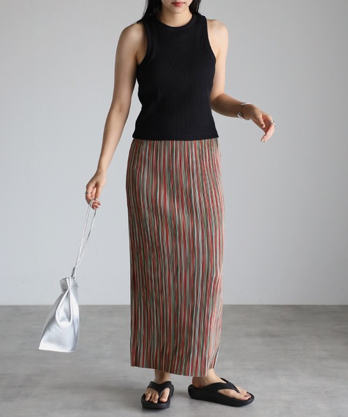 amini(アミニ)の「【2023 S/S 新作】MIXカラープリーツスカート(スカート・レディース・パープル/グリーン・MEDIUM)」の3枚目の写真