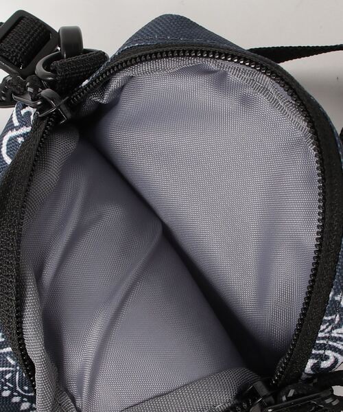 Dickies(ディッキーズ)の「【Dickies】DK PORTABLE SHOULDER(ショルダーバッグ・メンズ・ライトグリーン/ピンク/ベージュ/オレンジ/その他2/その他3/マルチ/ブラック/ブラック系その他2/その他4・FREE)」の15枚目の写真