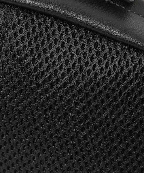 LAKOLE（ラコレ）の「フェイクレザーボディバッグ / 969626（ボディバッグ/ウエストポーチ・メンズ・ホワイト/ブラック・FREE）」の11枚目の写真