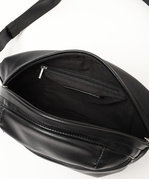 LAKOLE（ラコレ）の「フェイクレザーボディバッグ / 969626（ボディバッグ/ウエストポーチ・メンズ・ホワイト/ブラック・FREE）」の17枚目の写真
