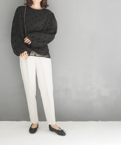 SOROTTO（ソロット）の「【子どもから大人まで】くしゅくしゅデザインの軽量ぺたんこシューズ（パンプス・レディース・アイボリー/ブラック/グレイッシュベージュ・20.0cm/24.0cm/24.5cm/22.5cm/25.5cm/19.0cm/22.0cm/23.5cm/21.0cm/23.0cm/25.0cm）」の15枚目の写真