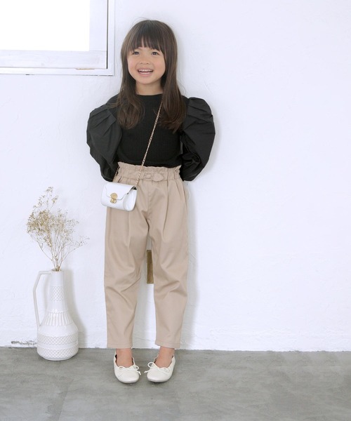SOROTTO（ソロット）の「【子どもから大人まで】くしゅくしゅデザインの軽量ぺたんこシューズ（パンプス・レディース・アイボリー/ブラック/グレイッシュベージュ・20.0cm/24.0cm/24.5cm/22.5cm/25.5cm/19.0cm/22.0cm/23.5cm/21.0cm/23.0cm/25.0cm）」の5枚目の写真