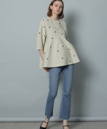 CADUNE ドット ニット トップス CADUNE(カデュネ)の「ドット刺しゅうペプラムニット(ニット