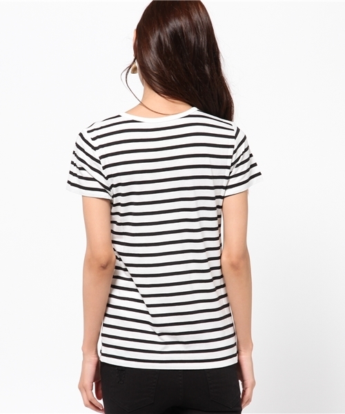 MOUSSY（マウジー）の「V/N BASIC TEE J（Tシャツ/カットソー・レディース・オフホワイト/ブラック系その他/ブラック・1/2）」の6枚目の写真
