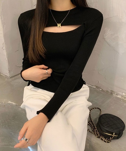 NinaetLina(ニナエリナ)の「胸開きニットトップス(ニット/セーター・レディース・イエロー/グレー/ブラック/ホワイト・FREE)」の2枚目の写真